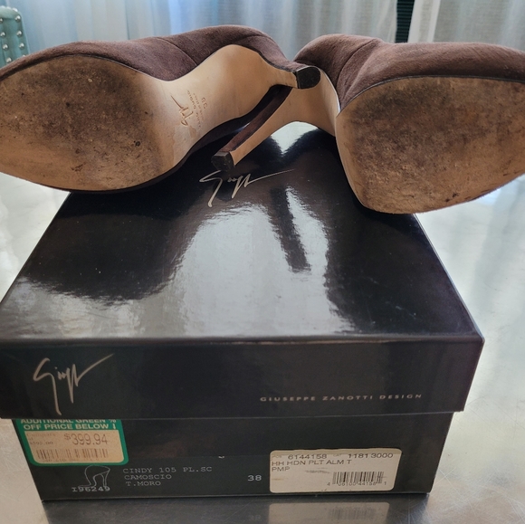 Giuseppe Zanotti Design - Picture 6 of 8